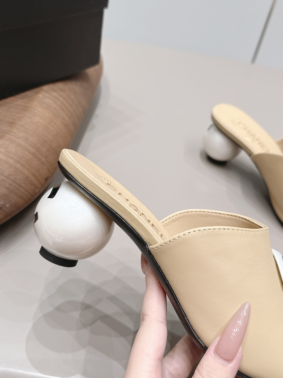 Chanel Classic Luxury Leather Shoe Loafer Ref 8