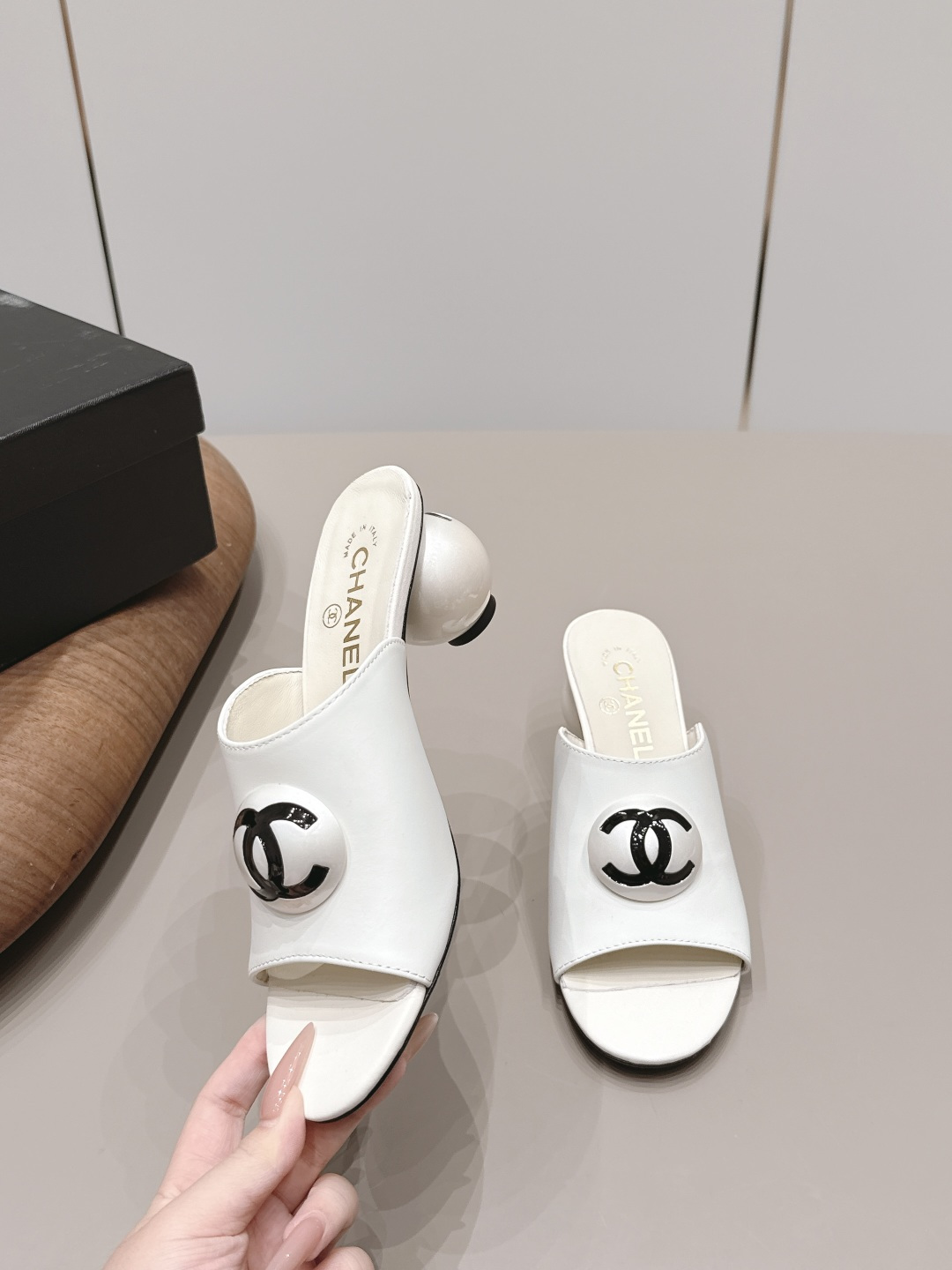 Chanel Classic Luxury Leather Shoe Loafer Ref.9331C635 4