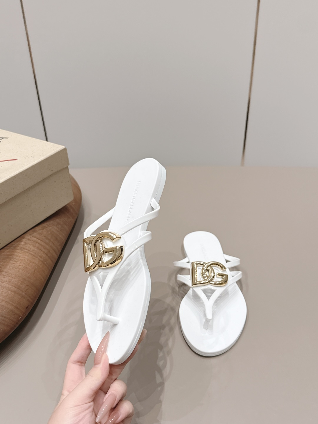 Dolce & Gabbana Haute Couture Classic Luxury Leather Shoe Ref 4