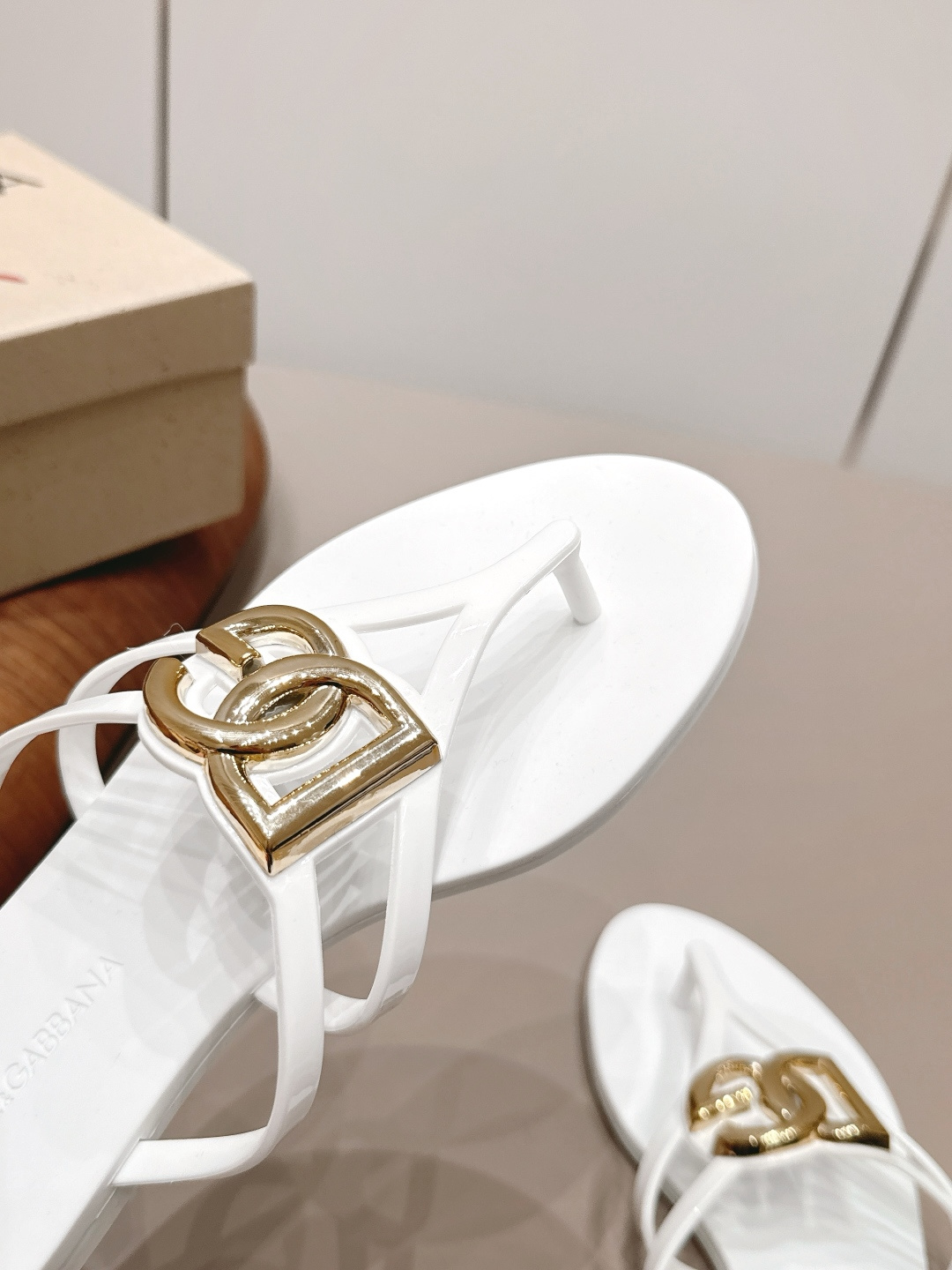 Dolce & Gabbana Haute Couture Classic Luxury Leather Shoe Ref 6