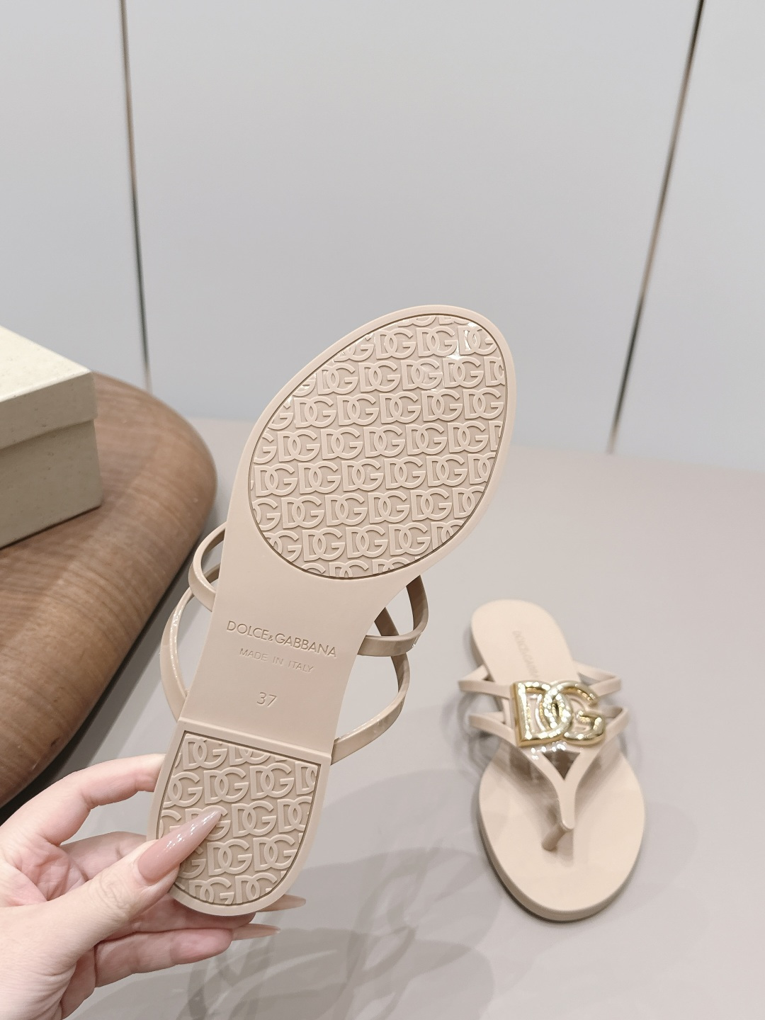 DOLCE & GABBANA 杜嘉班纳 26vs春夏时装凉鞋系列 9