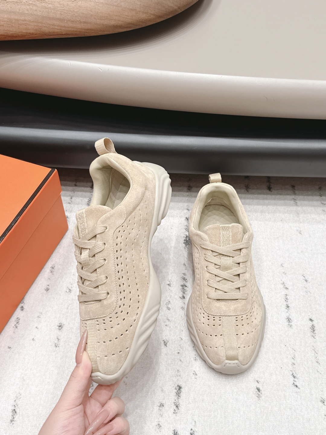 Hermès 26vs Spring/Summer new couple's casual sneaker series 4
