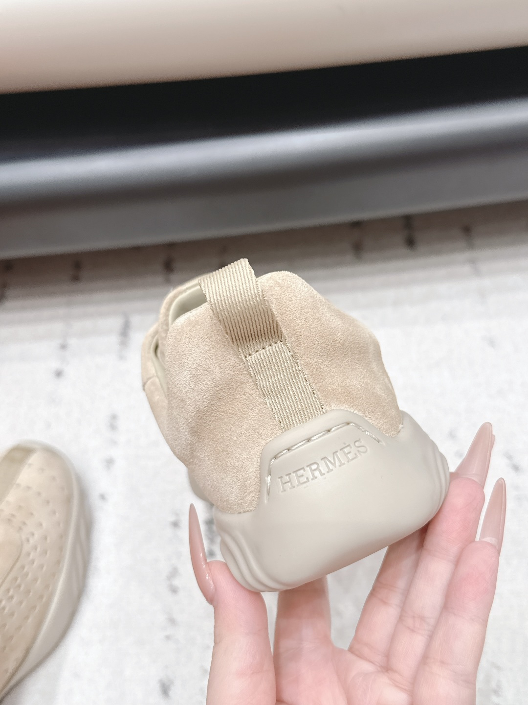 Hermès 26vs Spring/Summer new couple's casual sneaker series 9