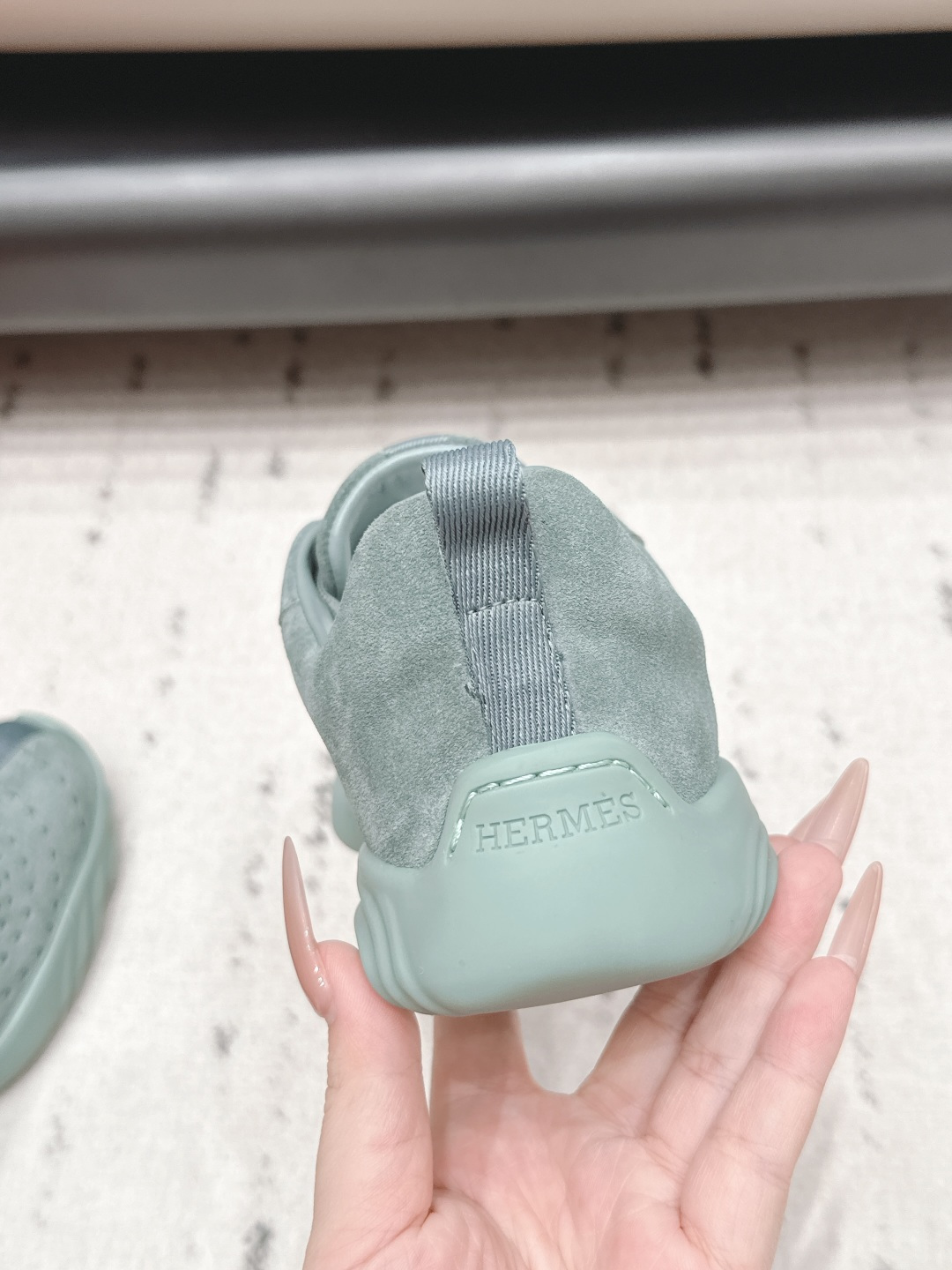Hermes 26 Spring/Summer new couple's casual sneaker series 9