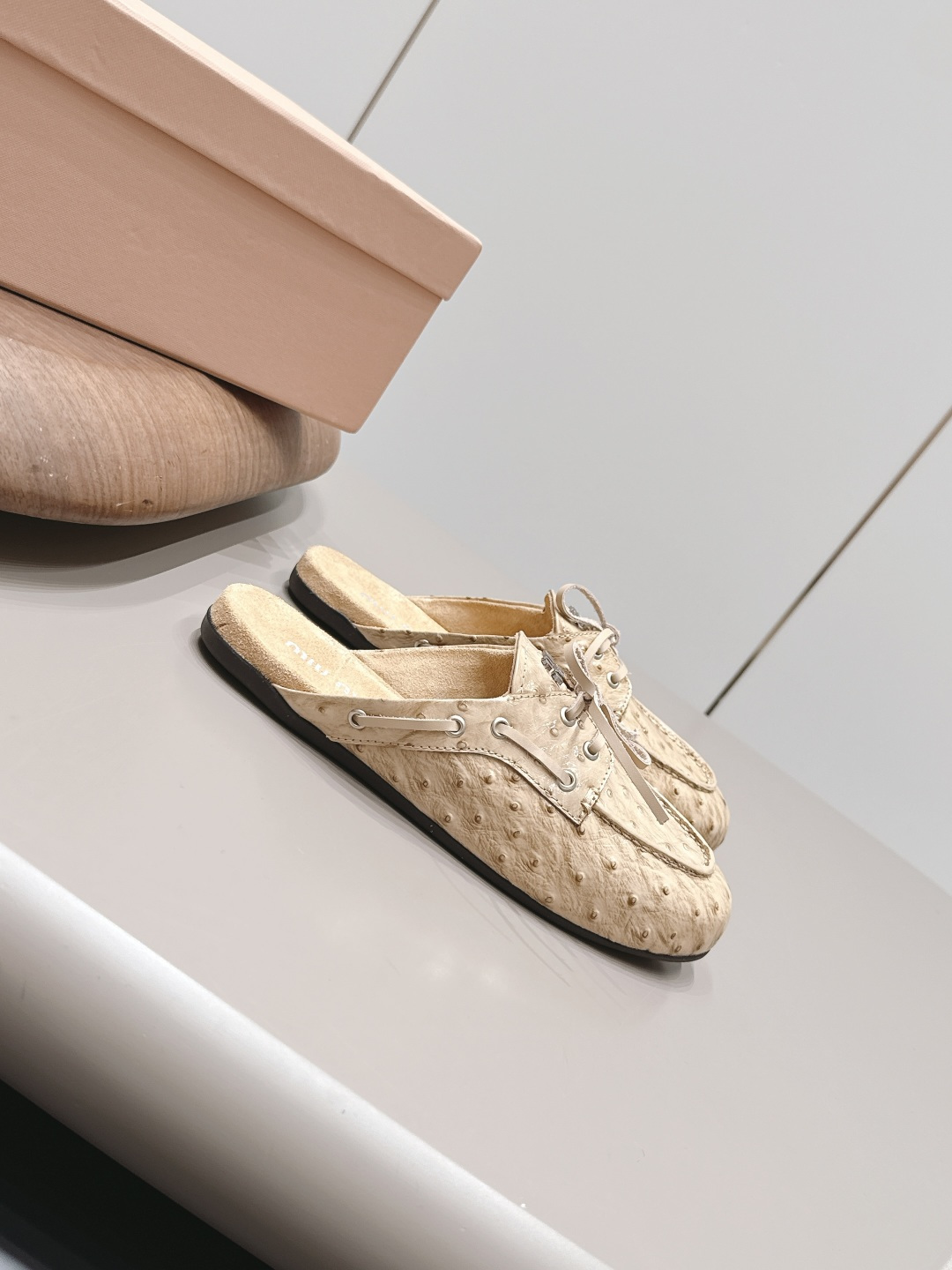 MIUMIU缪缪2026vs早春最新走秀爆款单鞋系列 3