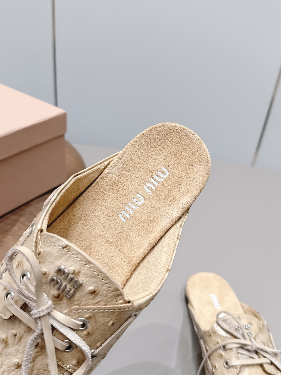 MIUMIU缪缪2026vs早春最新走秀爆款单鞋系列 7