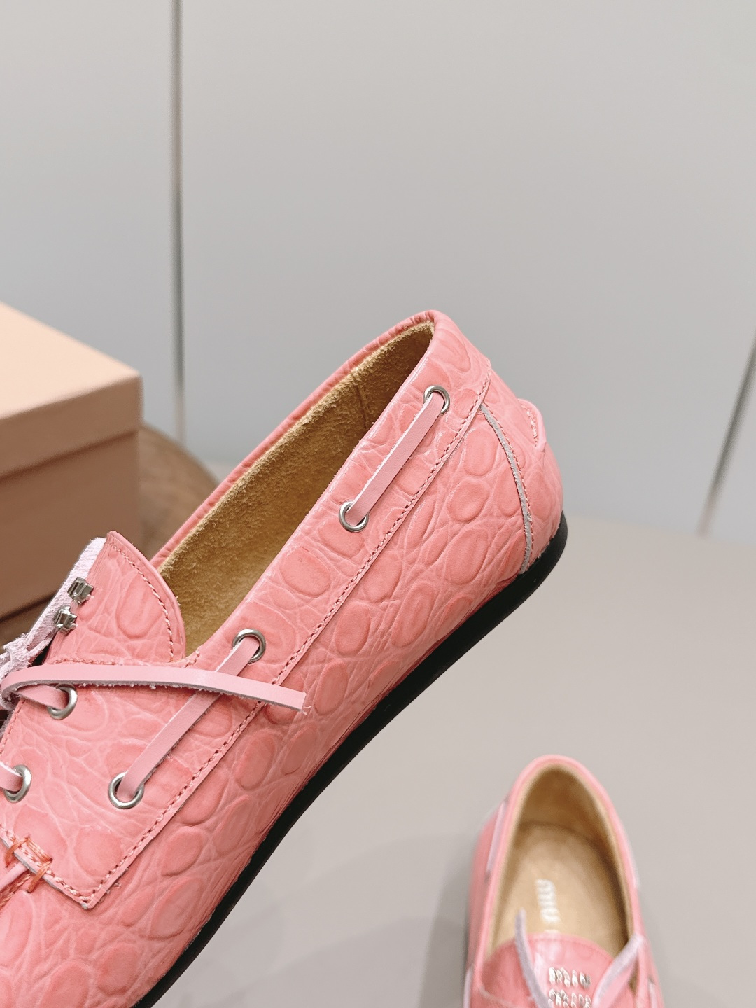 Miu Miu Haute Couture Classic Luxury Leather Shoe Ref.25EDE402 8