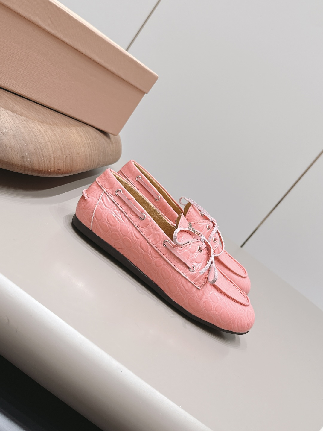 Miu Miu Haute Couture Classic Luxury Leather Shoe Ref.25EDE402 3
