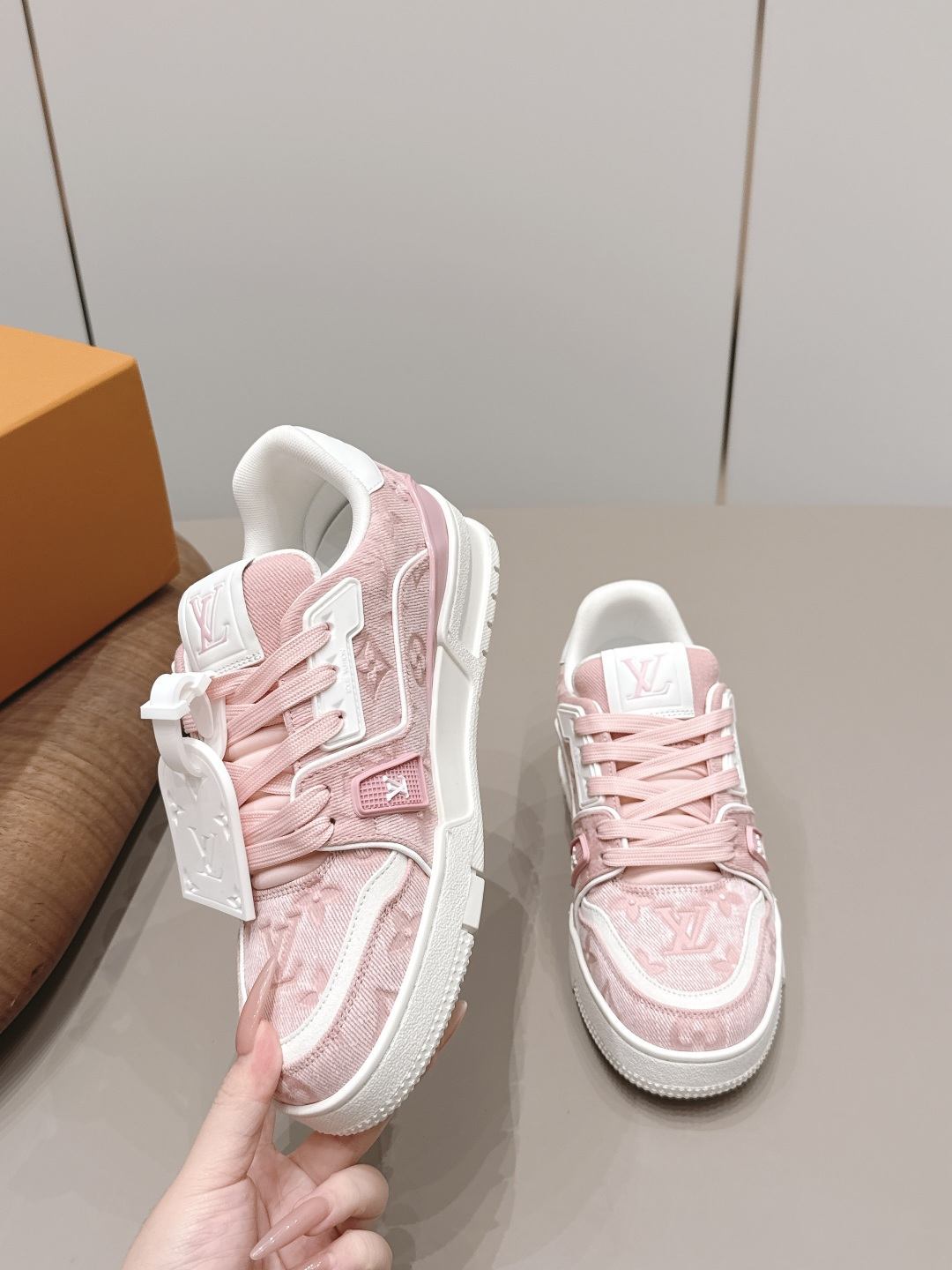 casual shoes 4