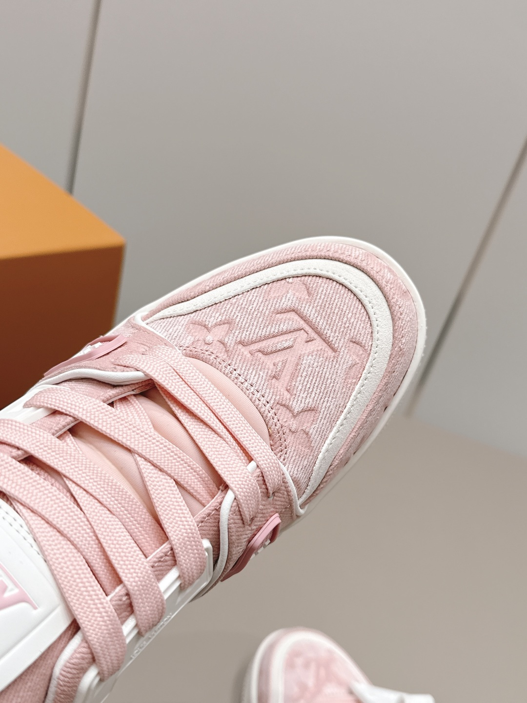 casual shoes 6