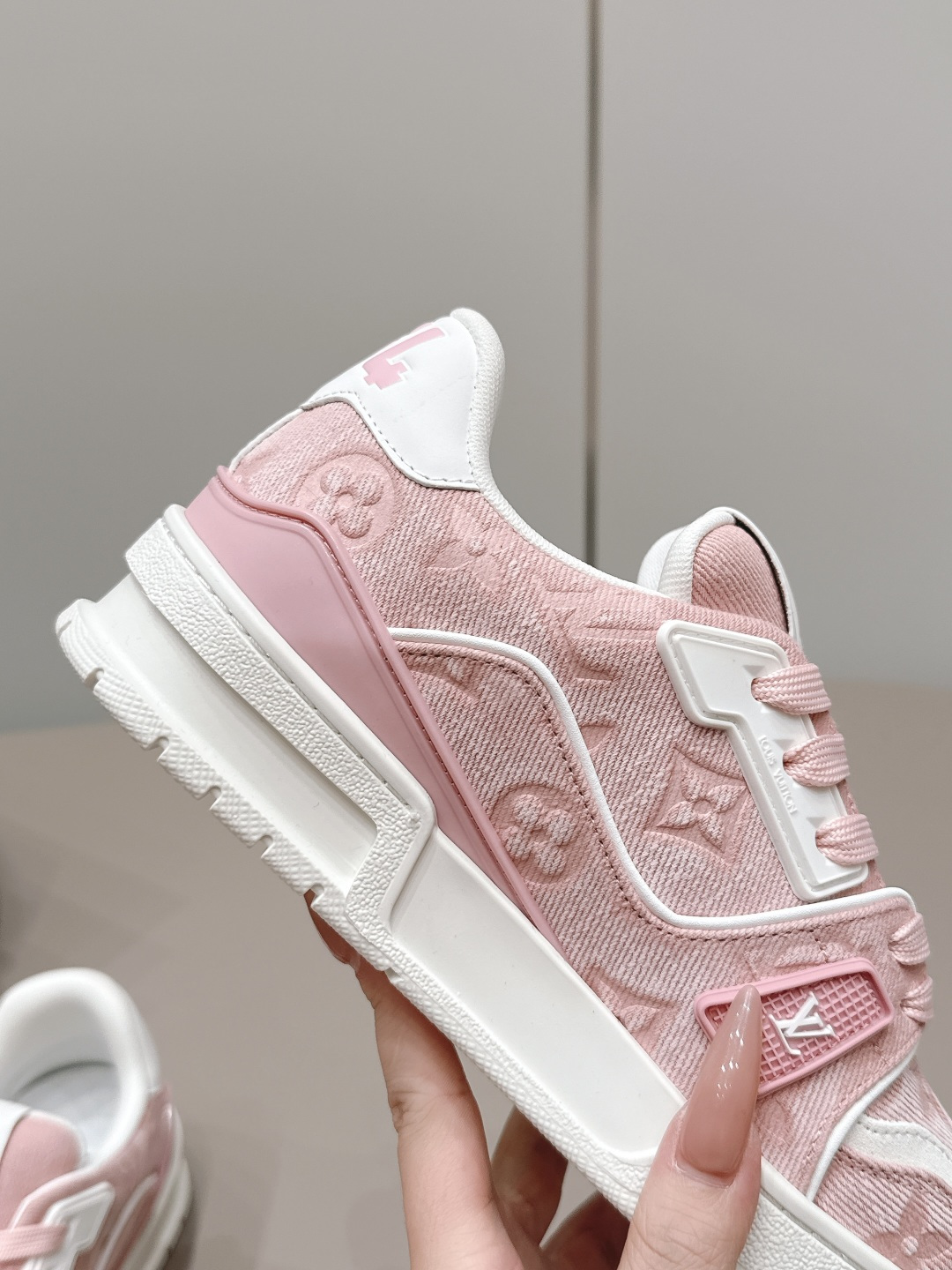 casual shoes 8