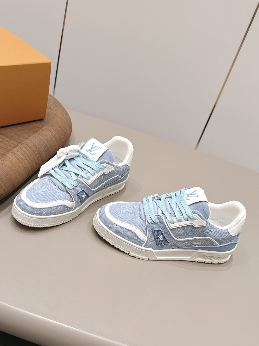 casual shoes 2