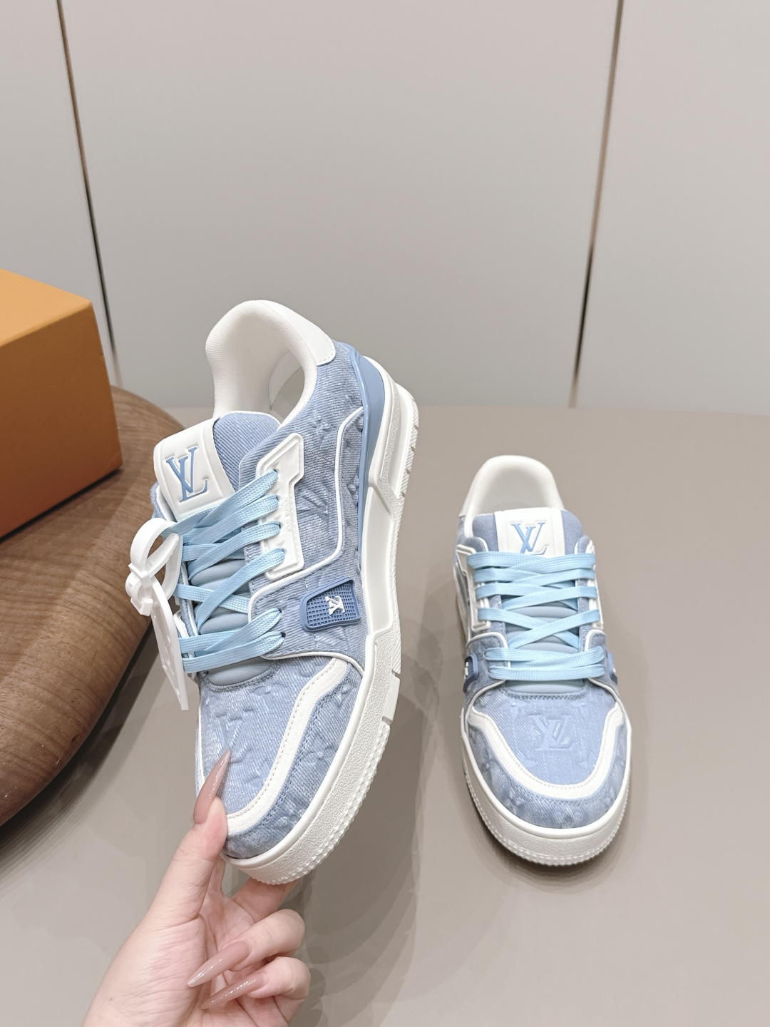 casual shoes 4
