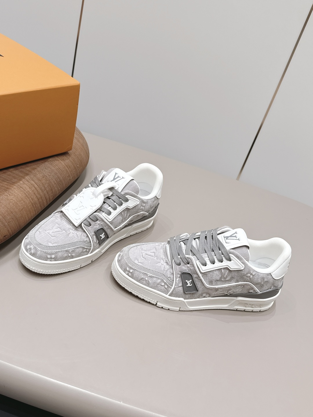 casual shoes 2
