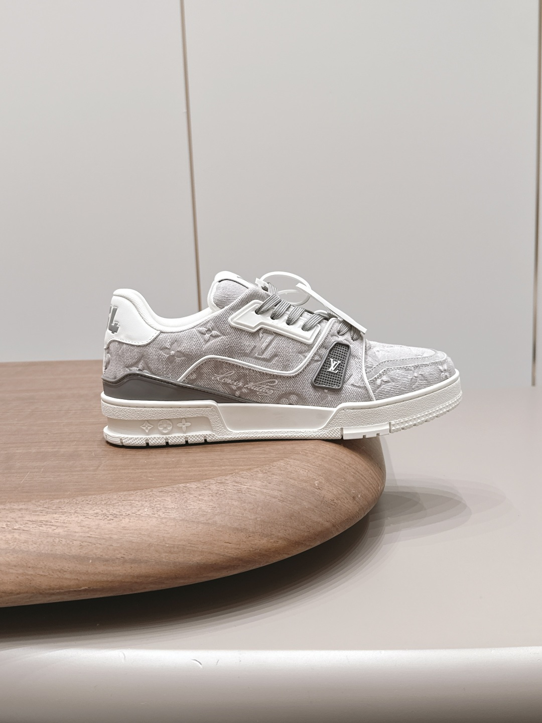 casual shoes 5