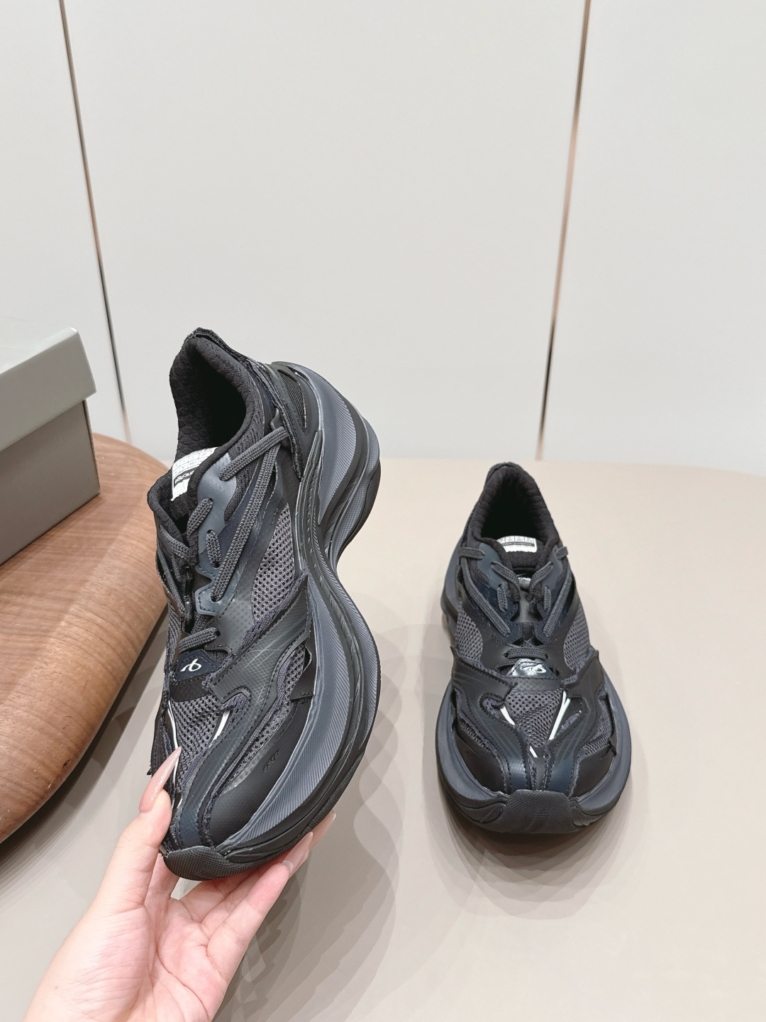 Balenciaga Haute Couture Classic Luxury Leather Shoe Ref.00C4E83D 4