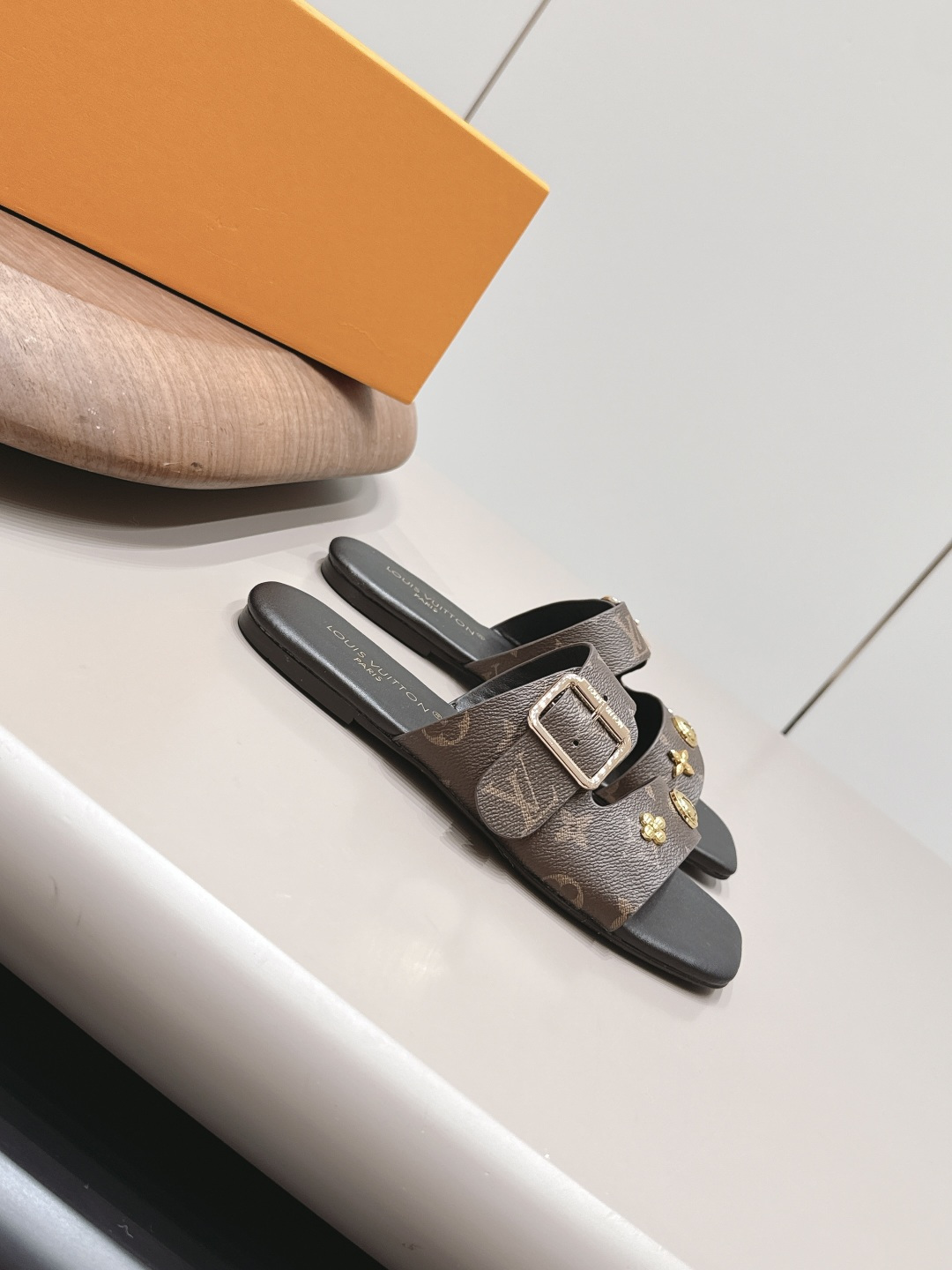 Louis Vuitton Luxury Footwear Collection 3