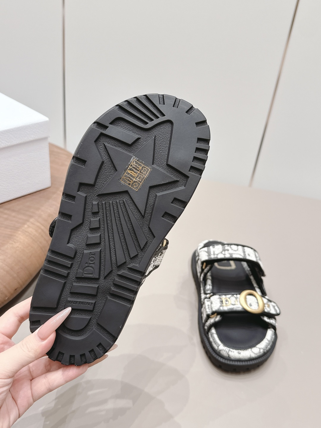 Dior 26 Spring/Summer hit sandal series 9