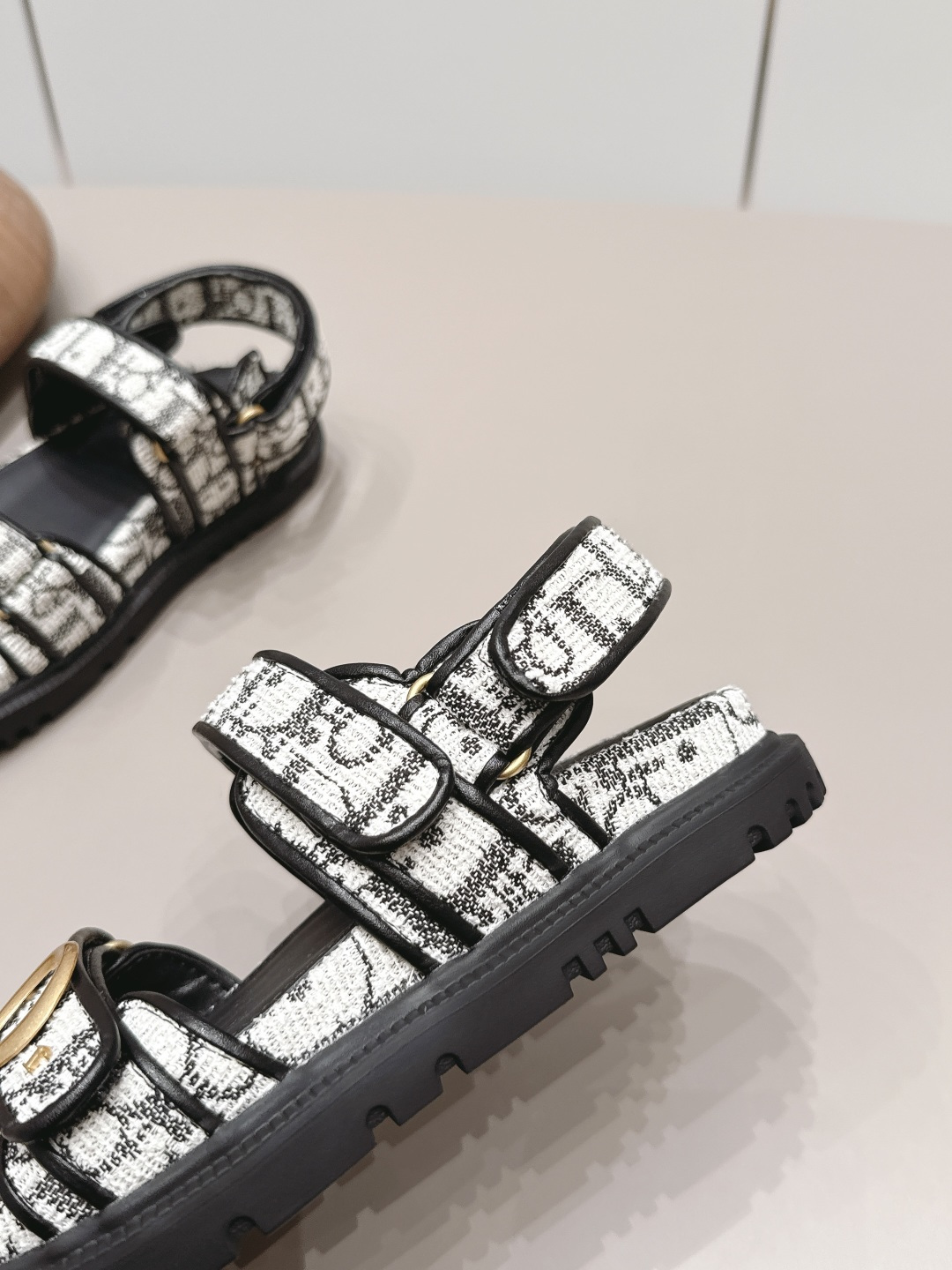 Dior Haute Couture Classic Luxury Leather Shoe Ref 8