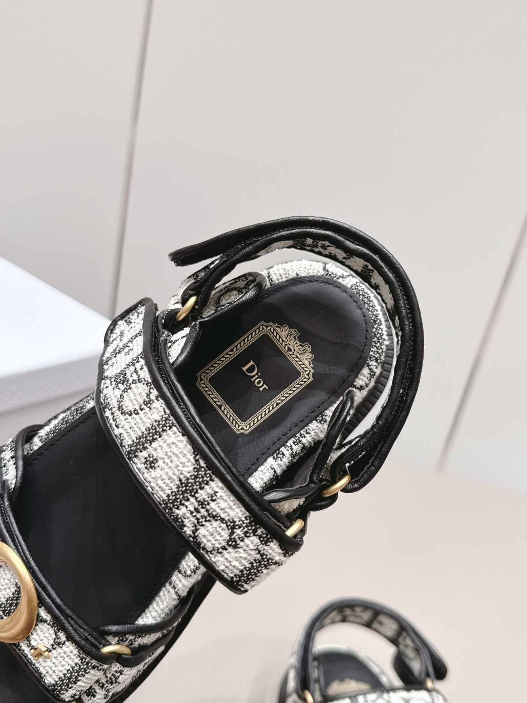 Dior Haute Couture Classic Luxury Leather Shoe Ref 7