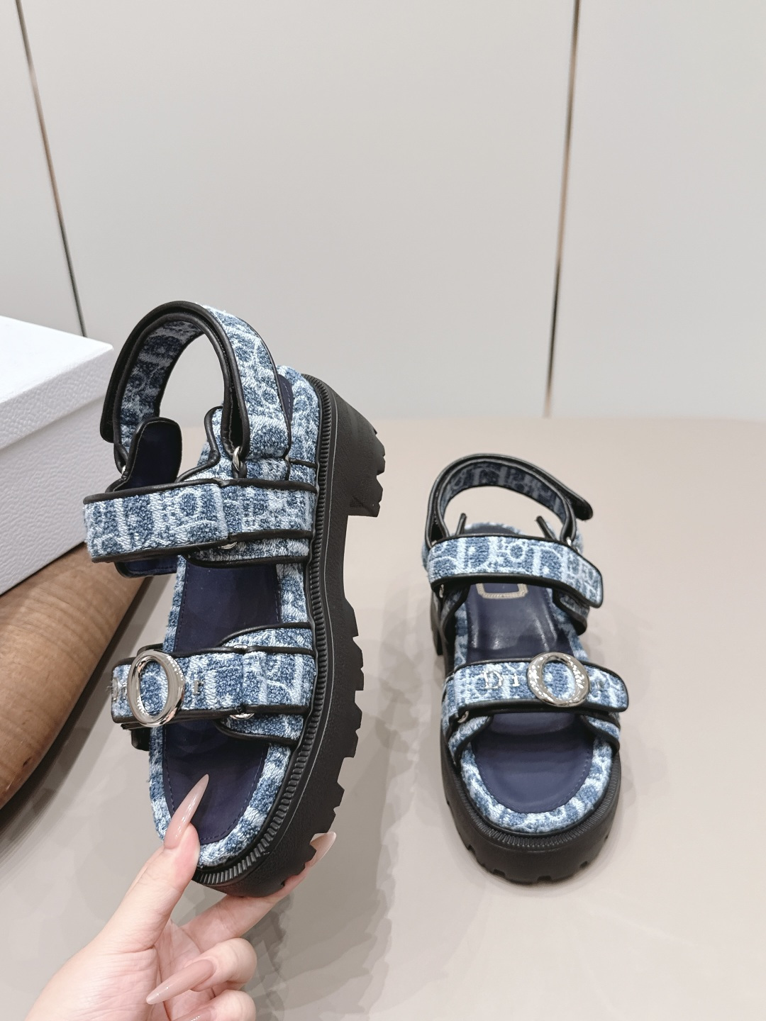 Dior 迪奥 26vs春夏爆款凉鞋系列 4