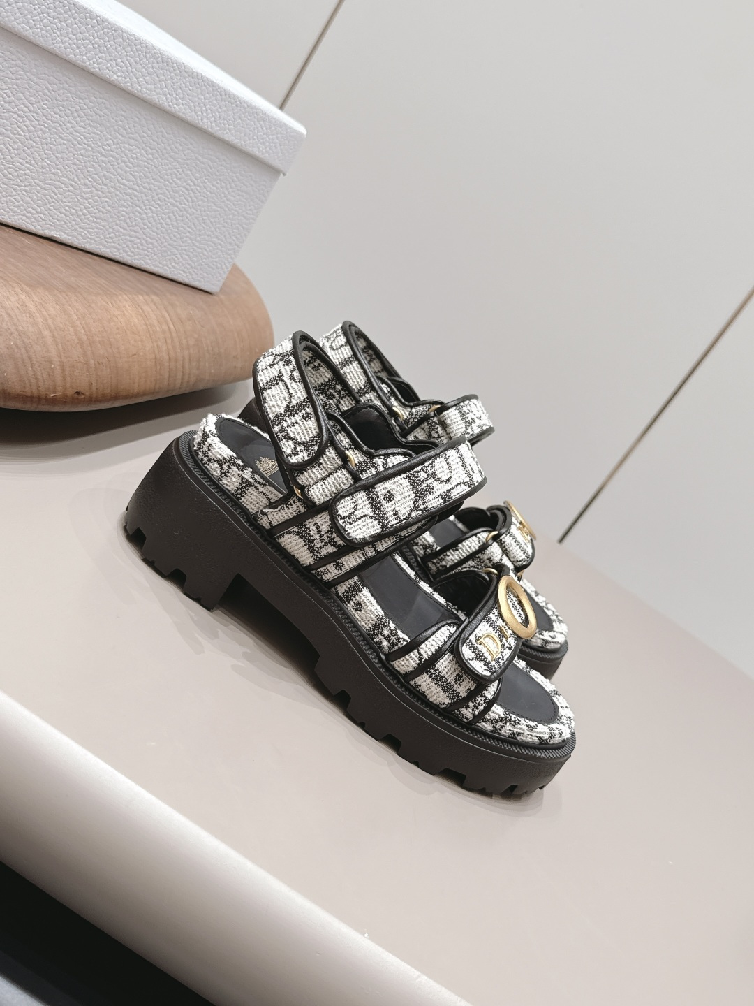 Dior 迪奥 26vs春夏爆款凉鞋系列 3