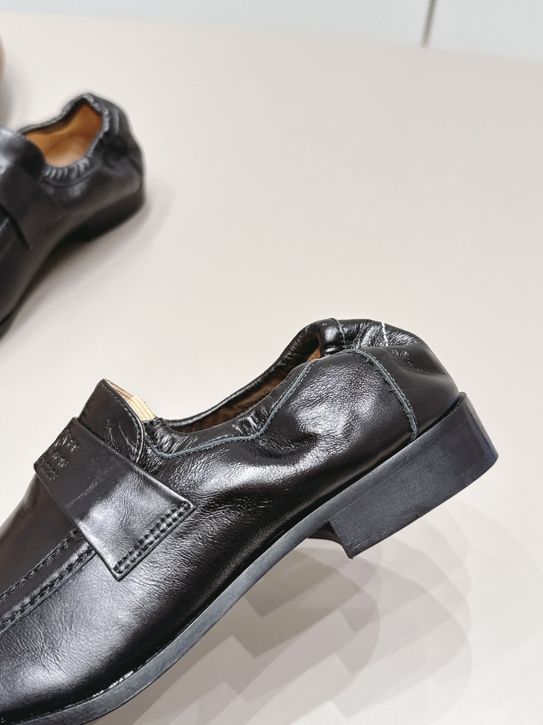 Maison Margiela Haute Couture Classic Luxury Leather Shoe Ref.6EDE47E9 8
