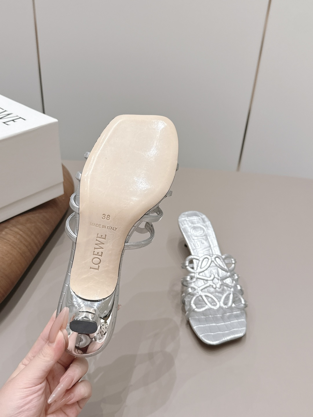 Chanel Classic Luxury Leather Shoe Loafer Ref 9