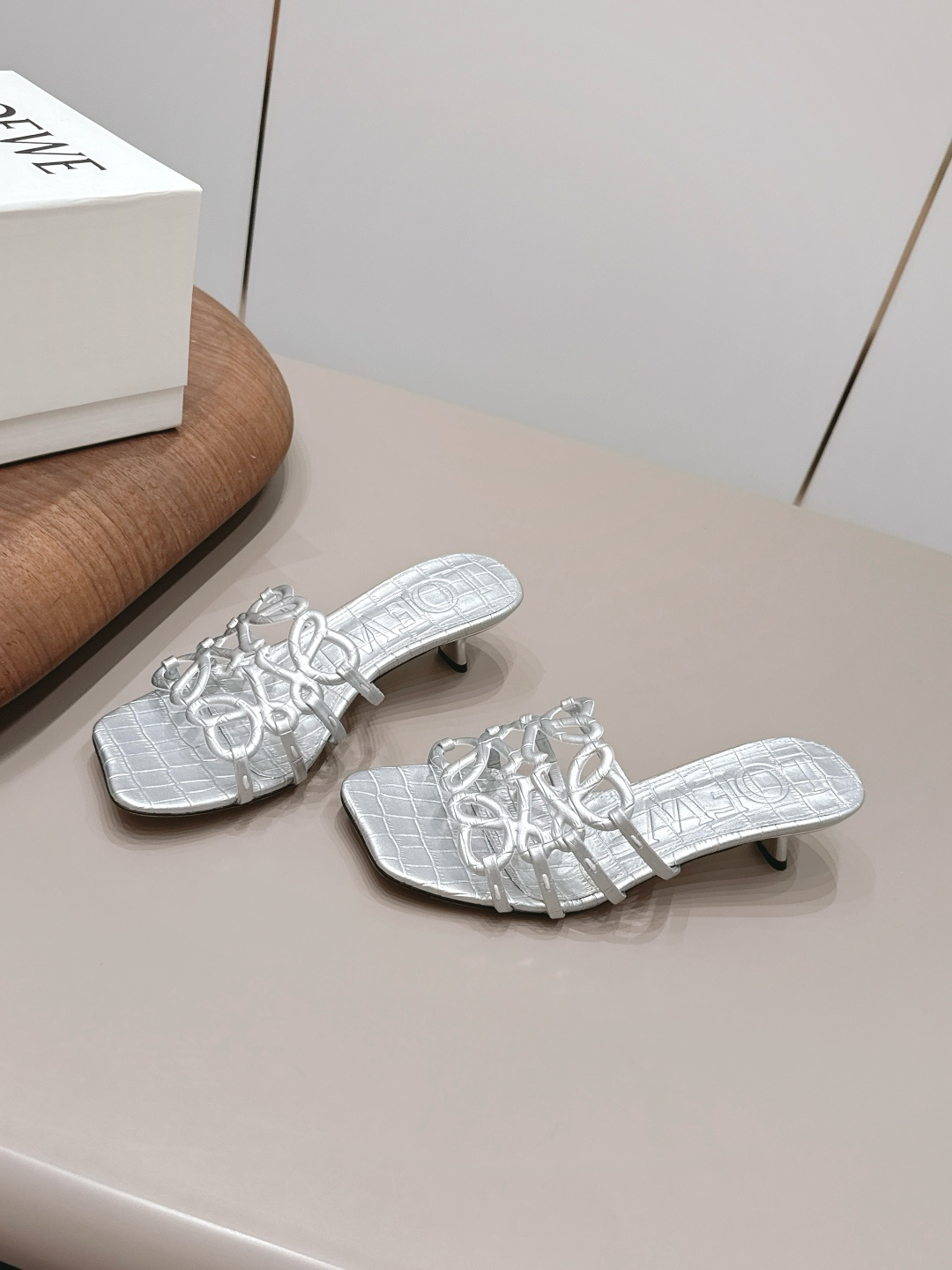Chanel Classic Luxury Leather Shoe Loafer Ref 2
