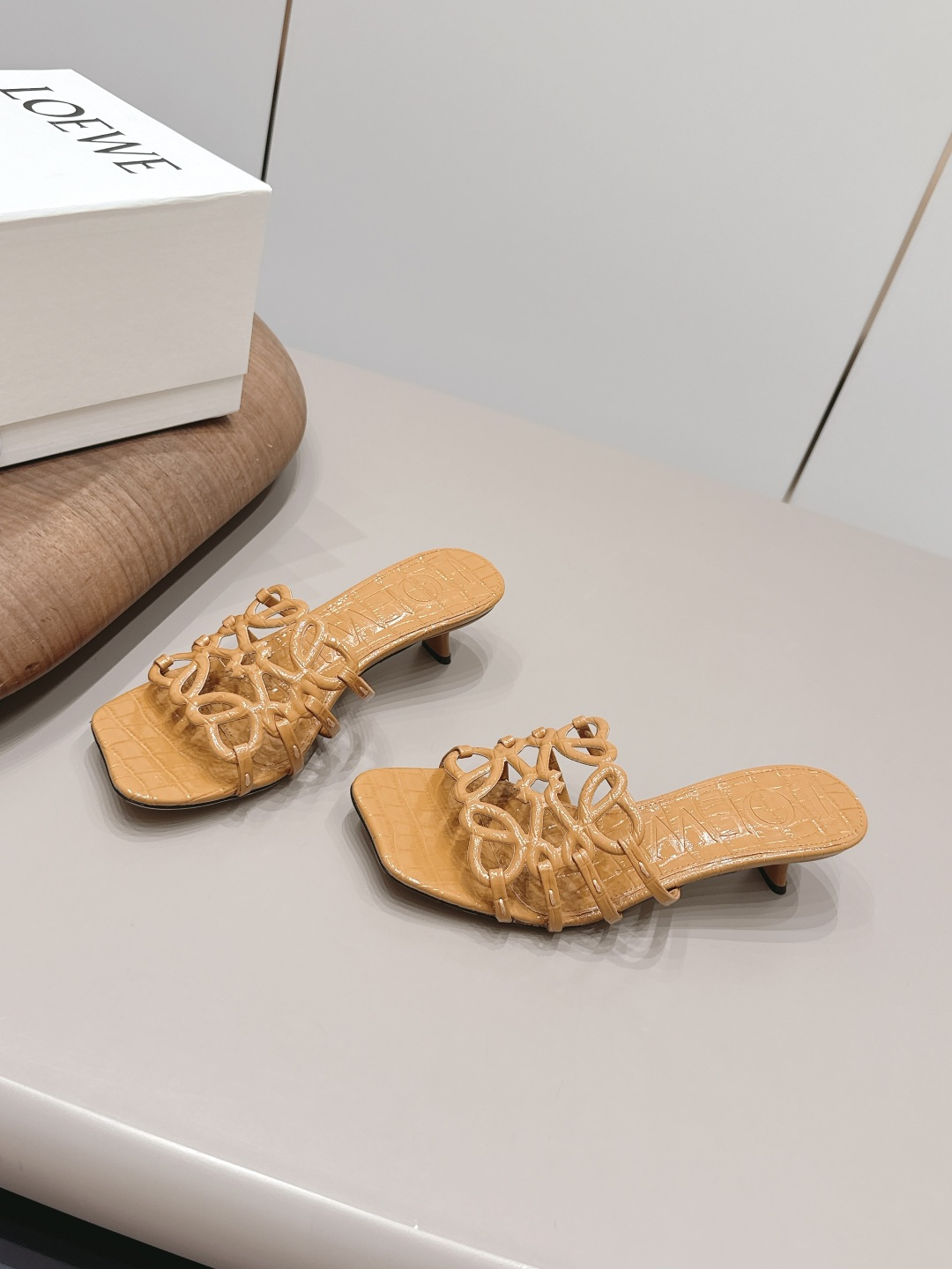 Gucci Classic Luxury Leather Shoe Loafer Ref 2