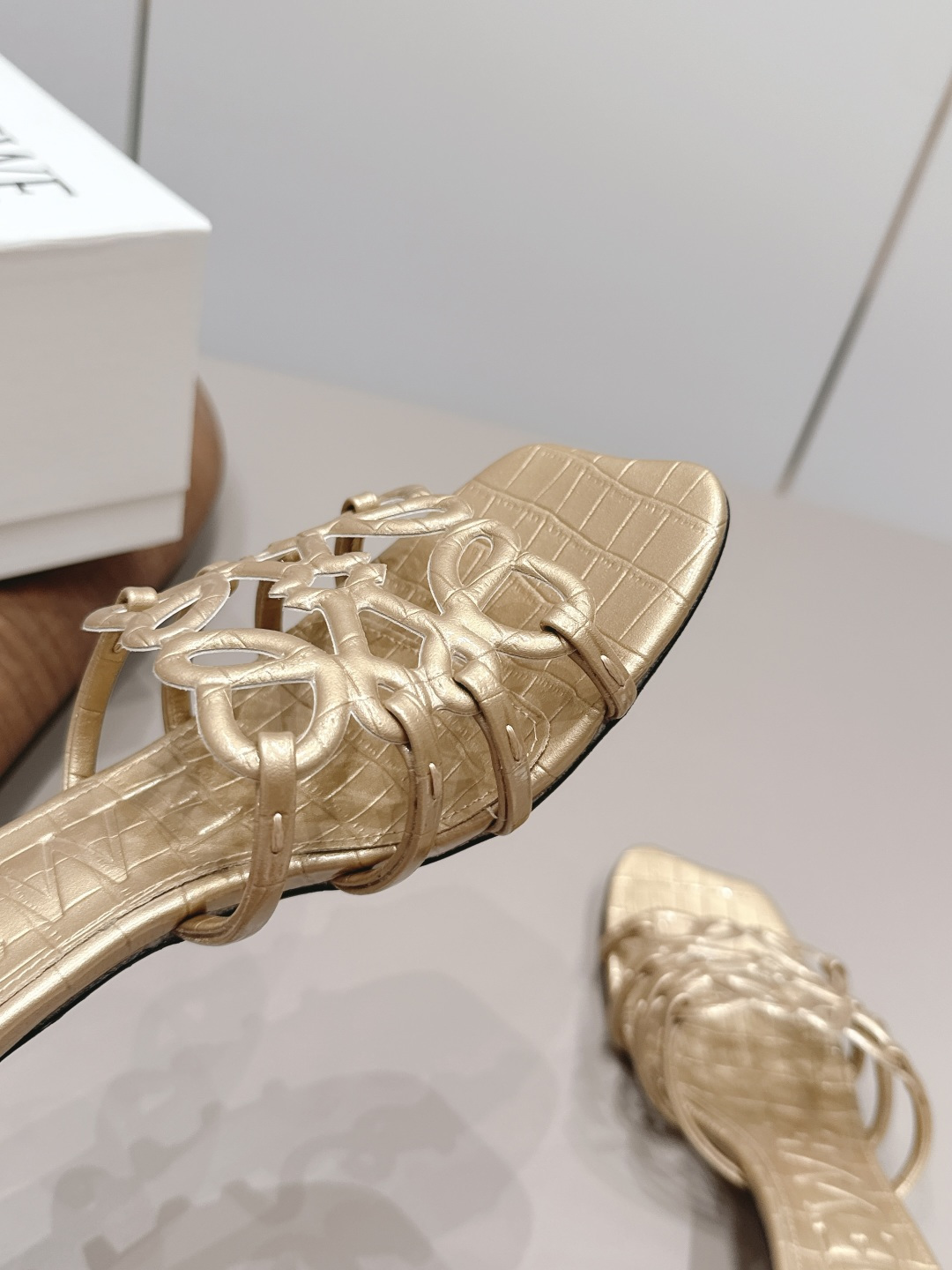 Louis Vuitton Classic Luxury Leather Shoe Loafer Ref.1A001D6A 6