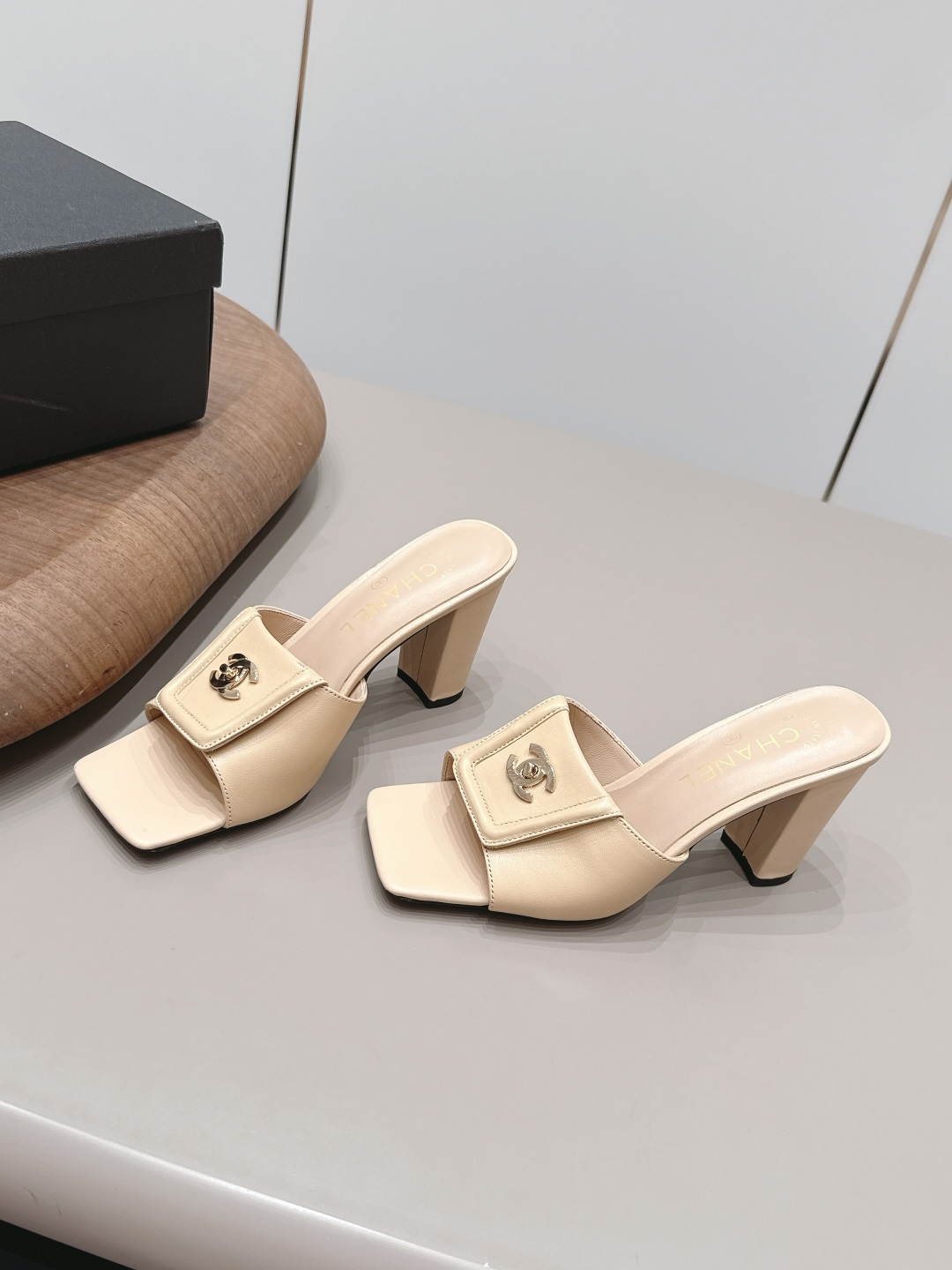 Chanel Classic Luxury Leather Shoe Loafer Ref.42B1B56F 2