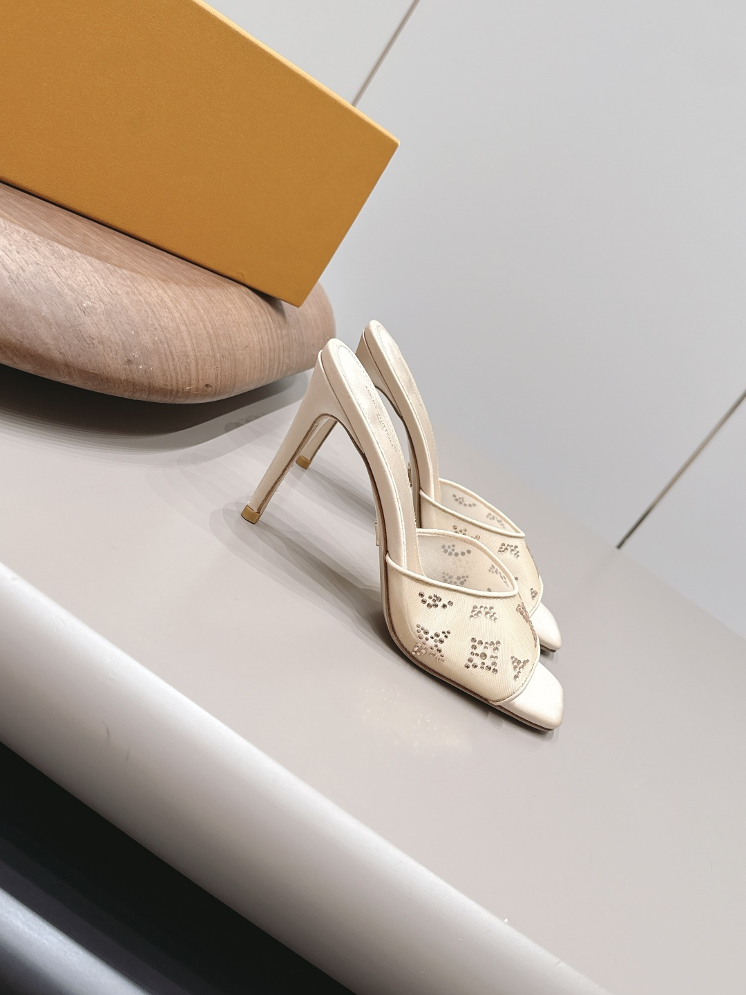 Alaïa Classic Luxury Leather Shoe Loafer Ref.10E8EBD3 3
