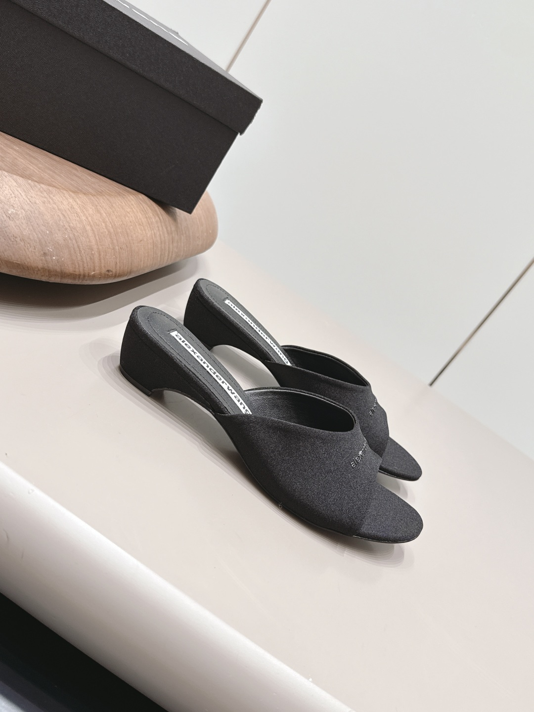 巴黎世家 Balenciaga 经典高奢皮鞋鞋履高跟鞋 #8E9211BC 3