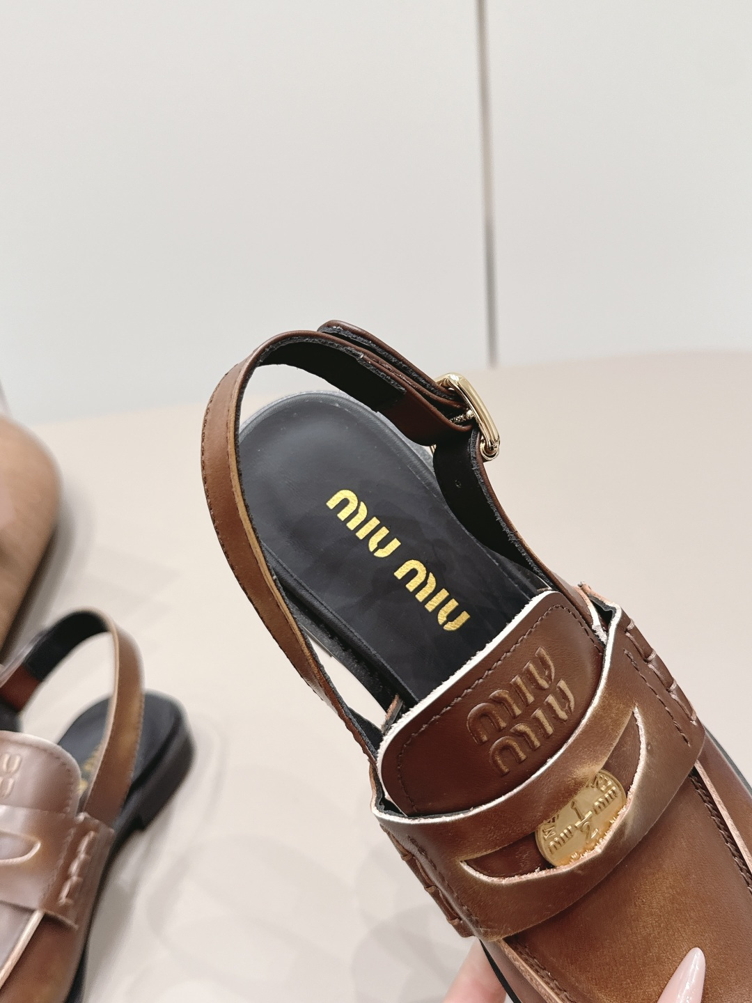Miu Miu Haute Couture Classic Luxury Leather Shoe Ref.5BCB10B7 7
