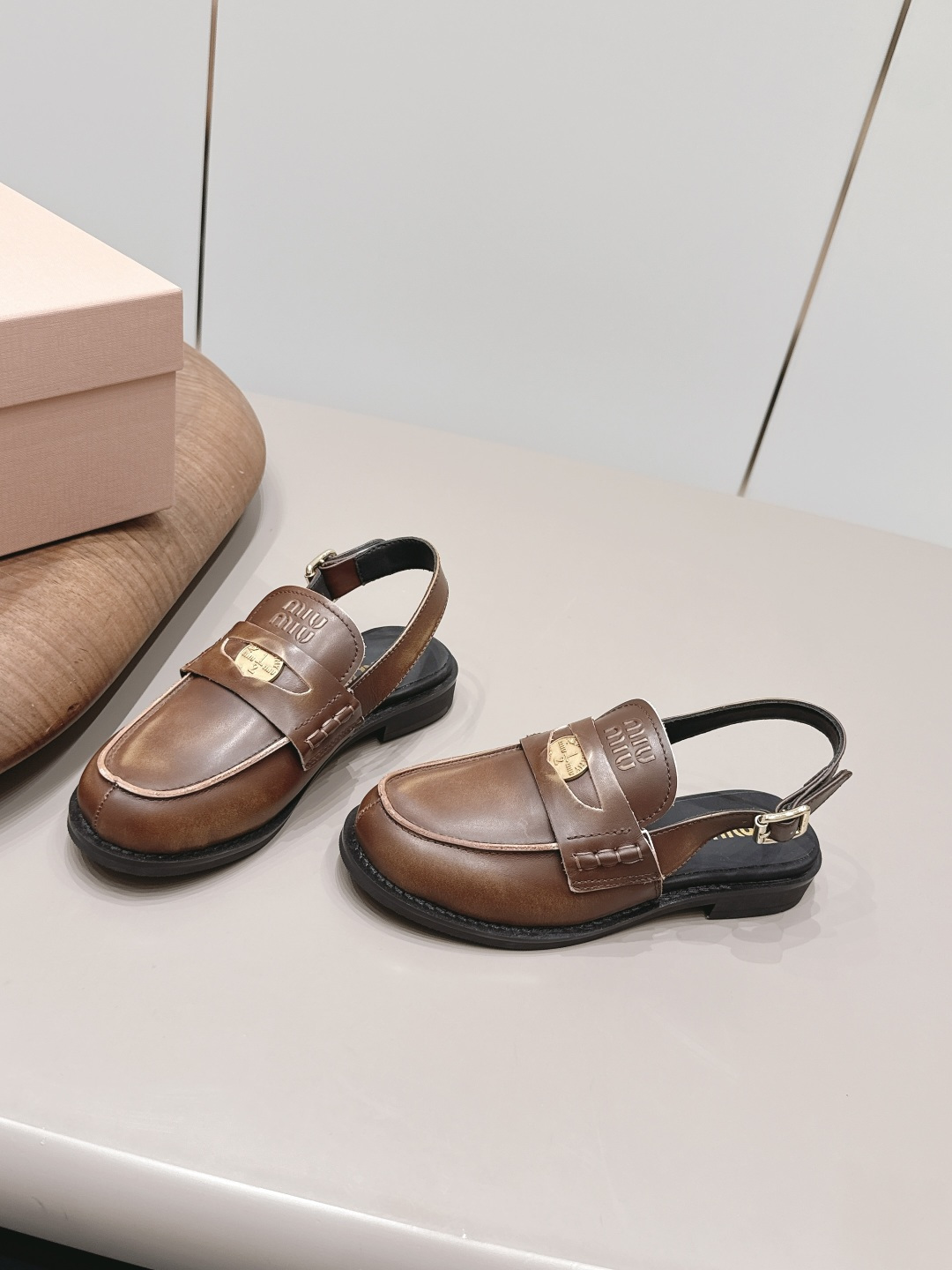 Miu Miu Haute Couture Classic Luxury Leather Shoe Ref.5BCB10B7 2