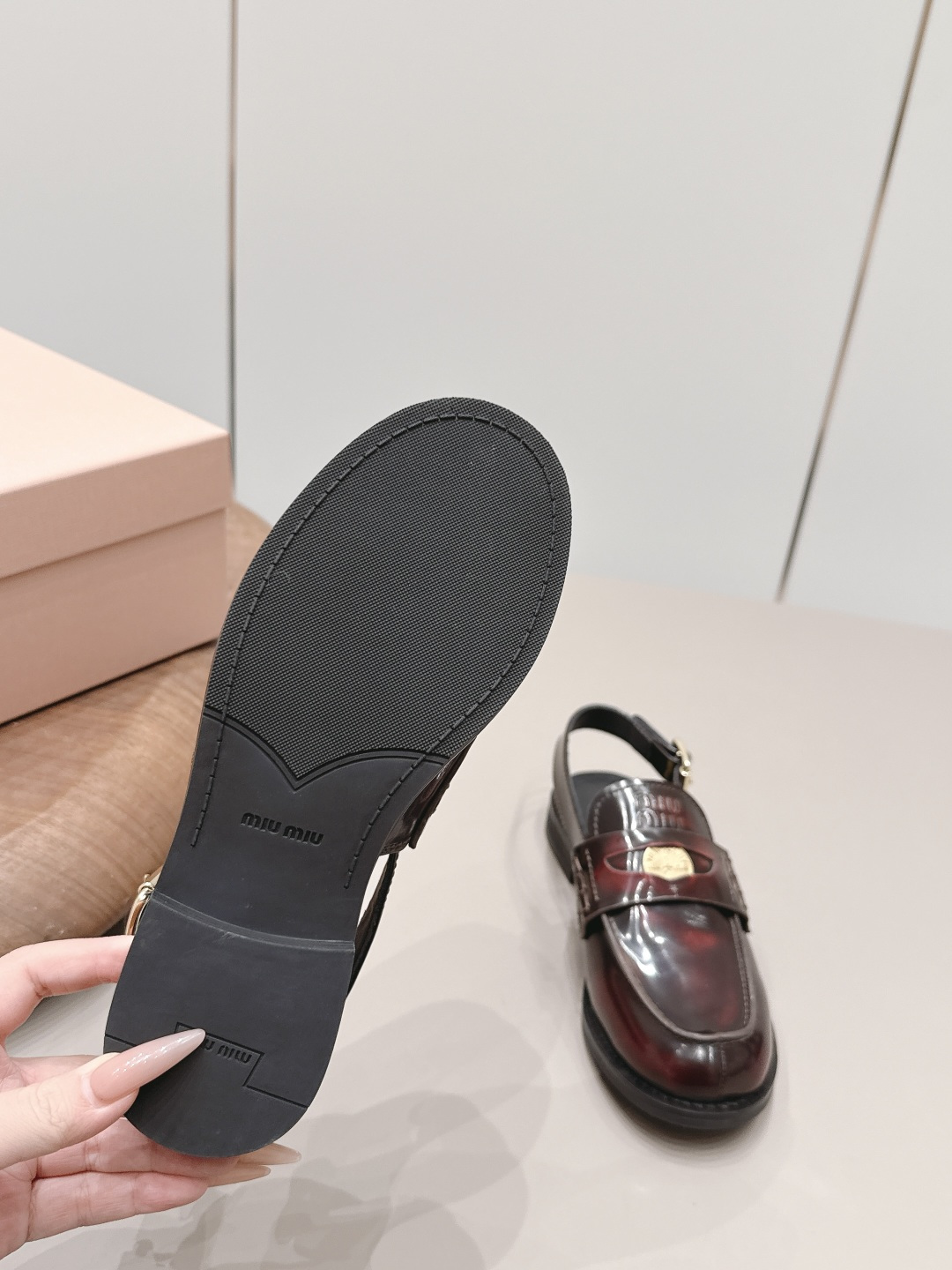 Miu Miu Haute Couture Classic Luxury Leather Shoe Ref 9