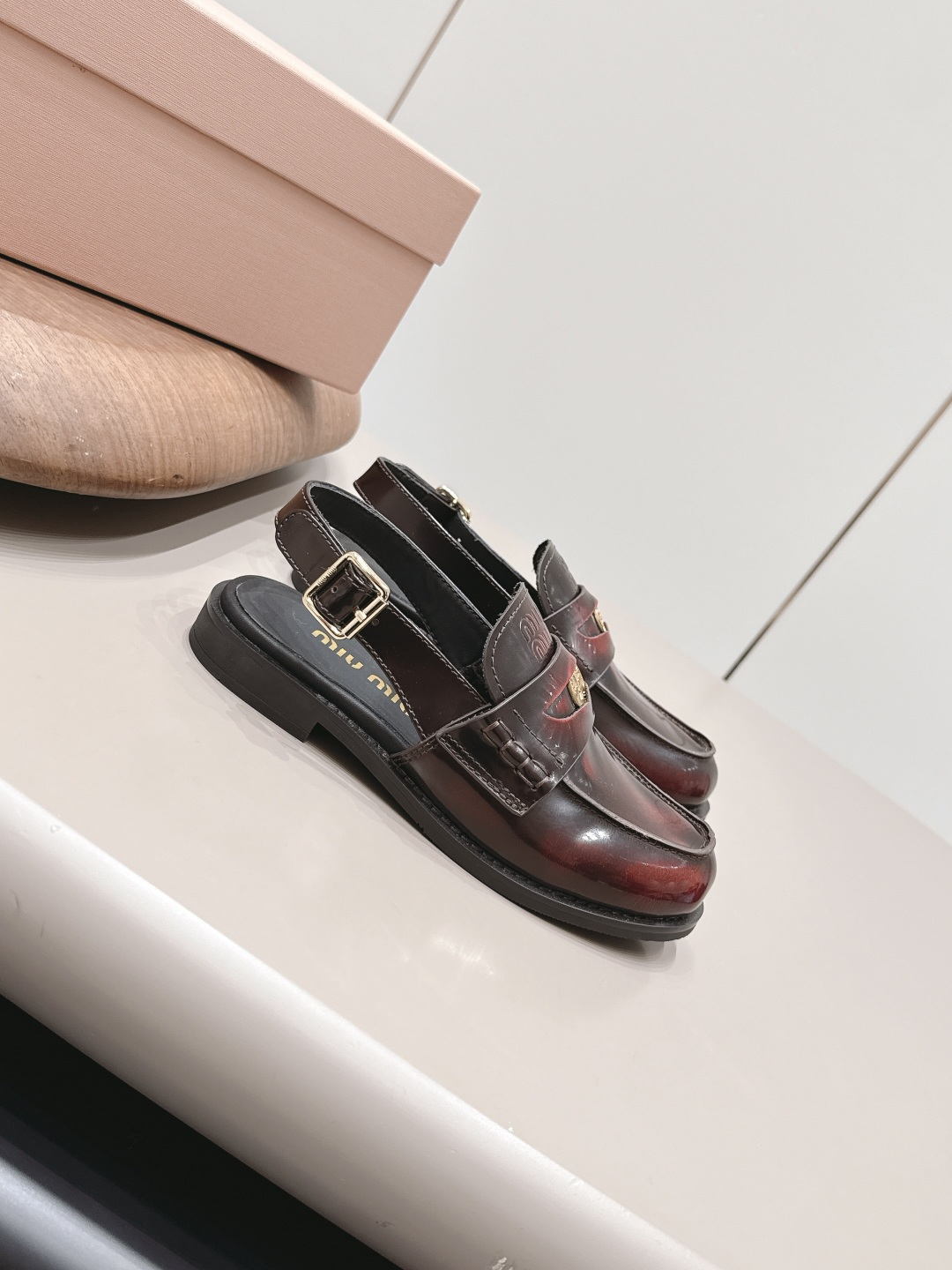 Miu Miu Haute Couture Classic Luxury Leather Shoe Ref 3