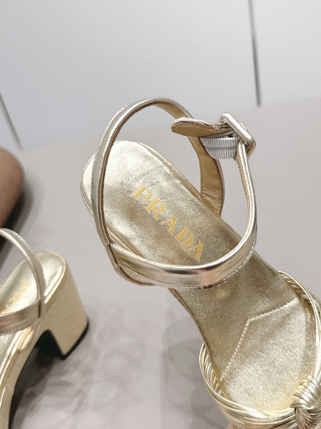 Christian Louboutin Classic Luxury Leather Shoe Loafer Ref.6E6DF998 7