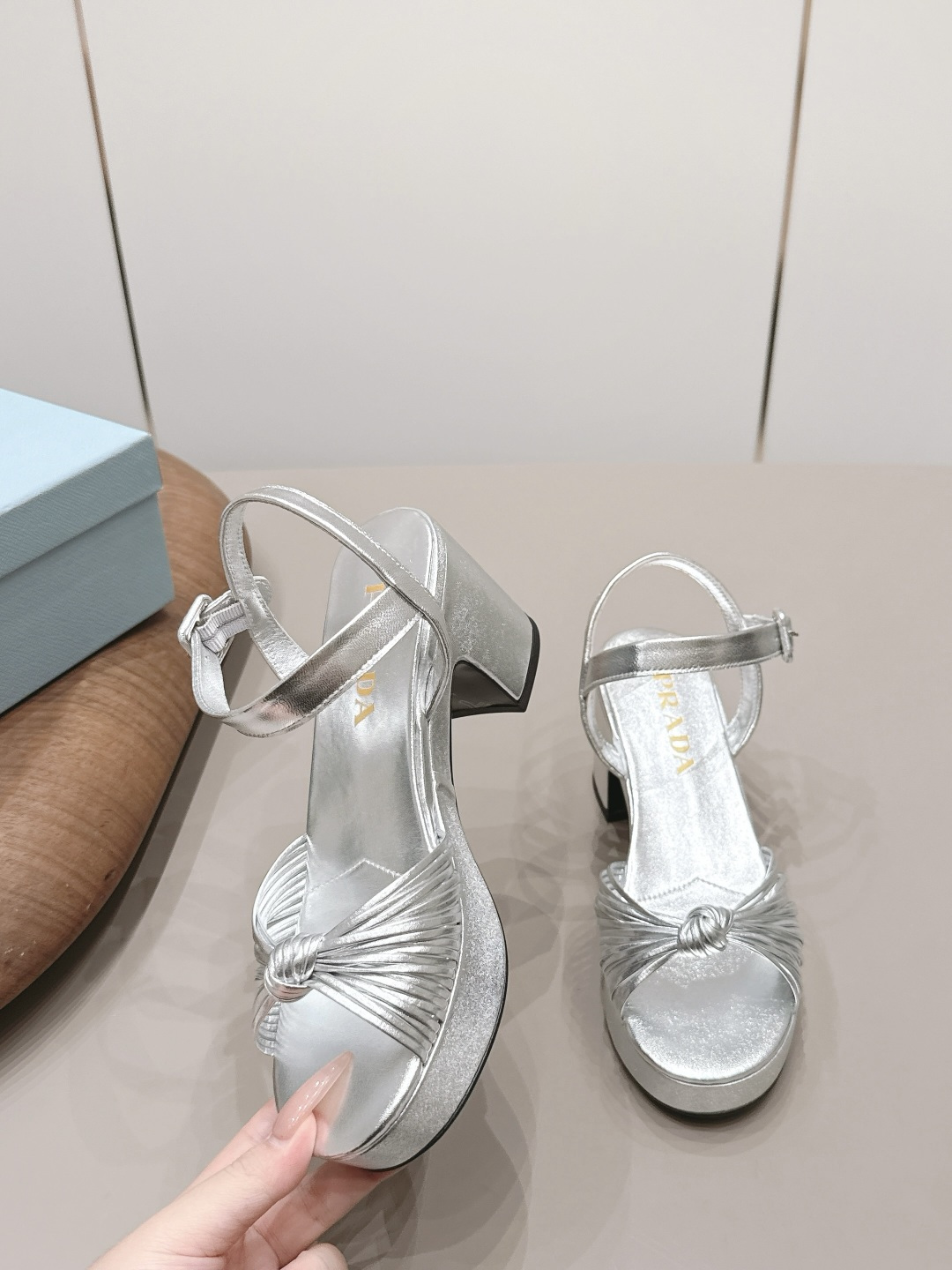 亚历山大麦昆 Alexander McQueen 经典高奢皮鞋鞋履高跟鞋 #F1FC9353 4