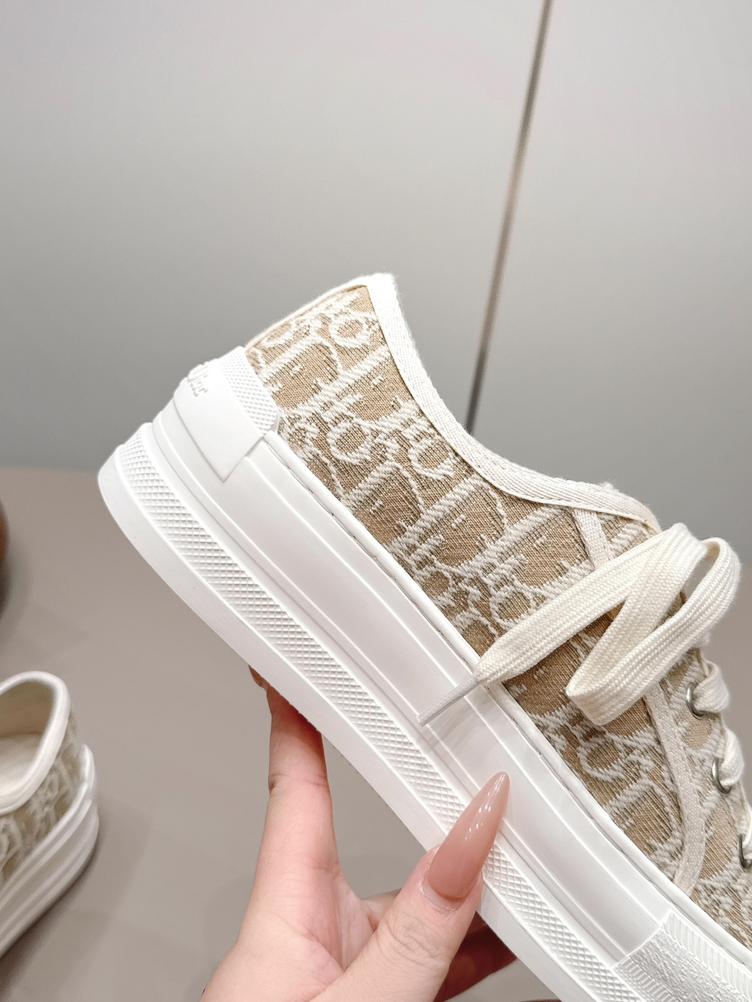 马吉拉 Maison Margiela 高级成衣风衣外套及大衣服饰 #250AF680 8