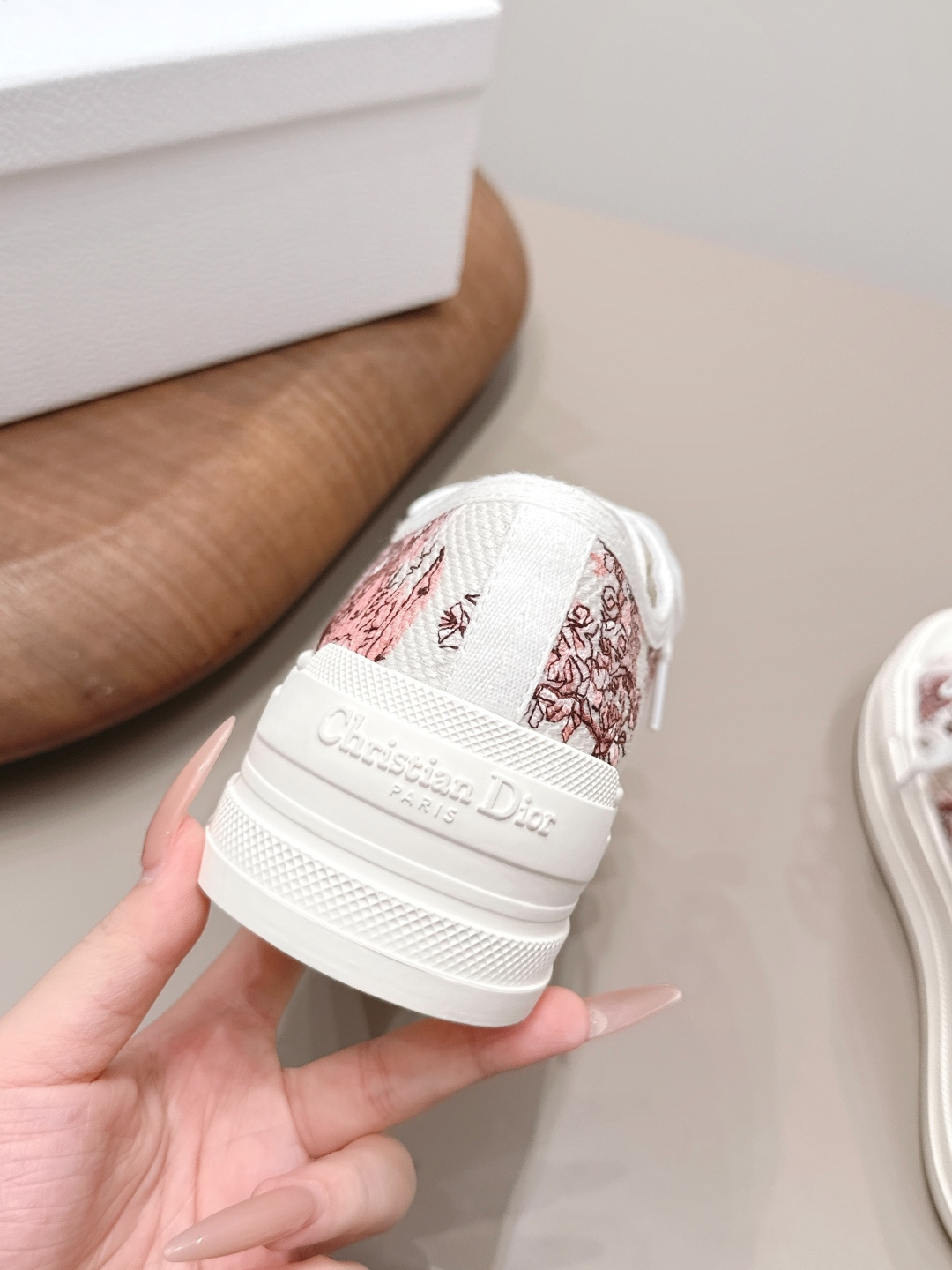 马吉拉 Maison Margiela 高级成衣风衣外套及大衣服饰 #789B7371 8