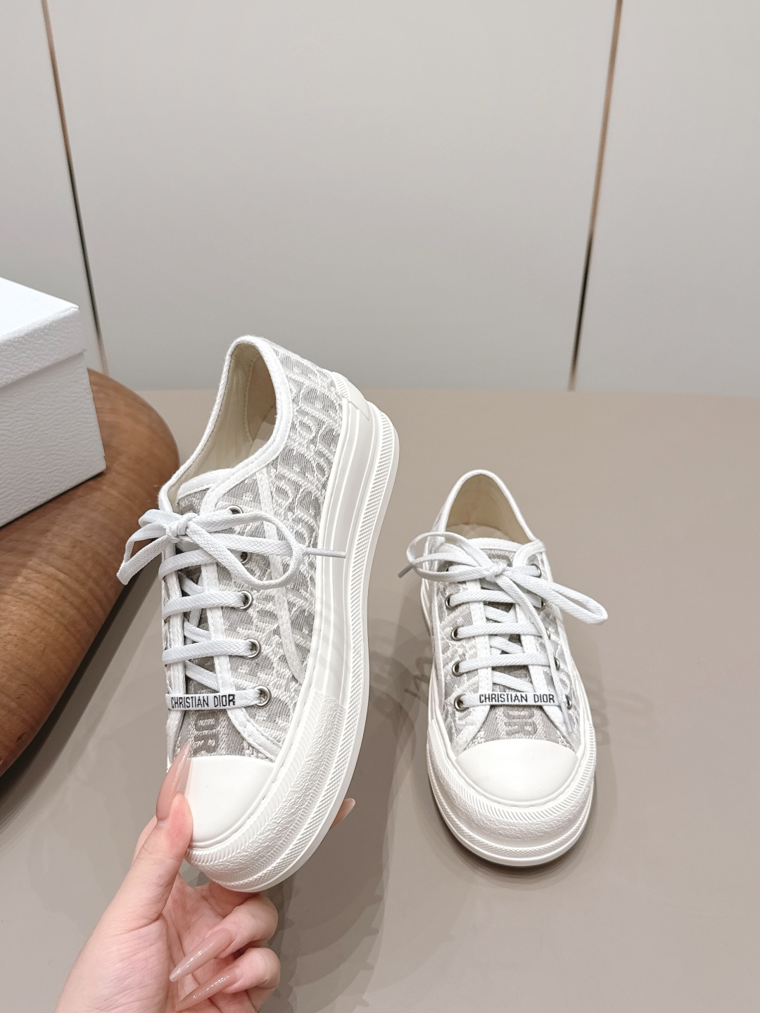 马吉拉 Maison Margiela 高级成衣风衣外套及大衣服饰 #1D8B7187 4