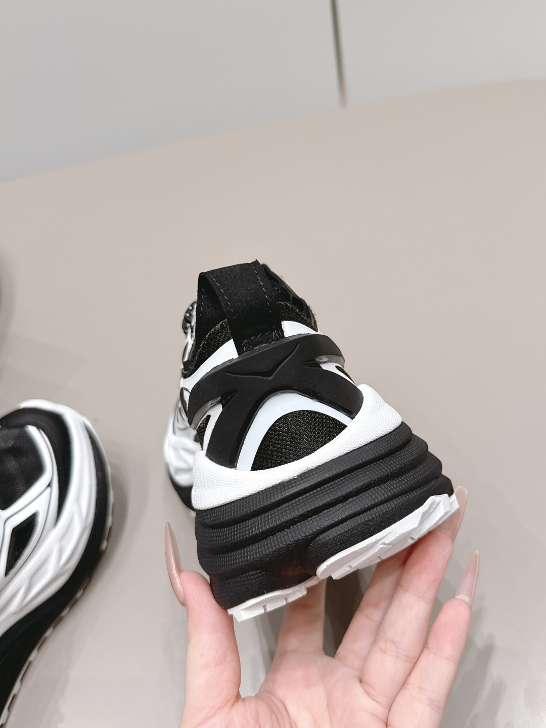 Thick soled Casual Shoes💥  HOKA is a footwear brand founded by designer - Shoe 9