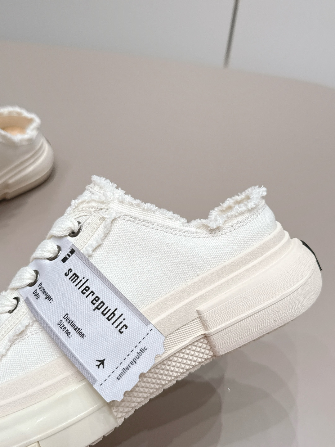 Chanel Classic Luxury Leather Shoe Loafer Ref 7