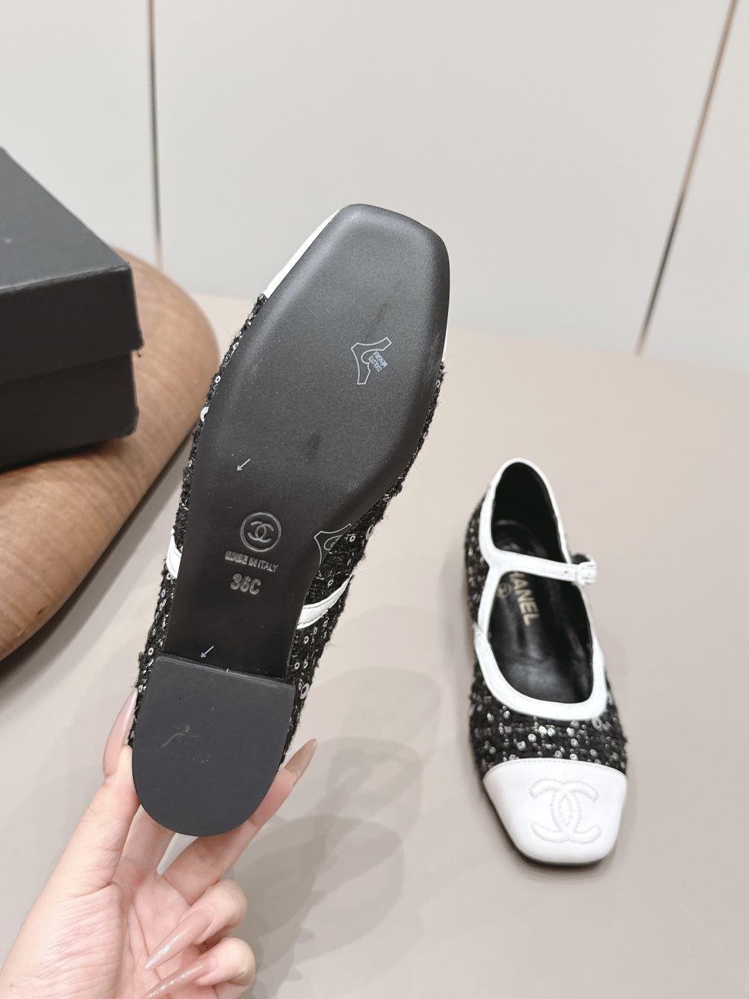 Chanel Classic Luxury Leather Shoe Loafer Ref 9