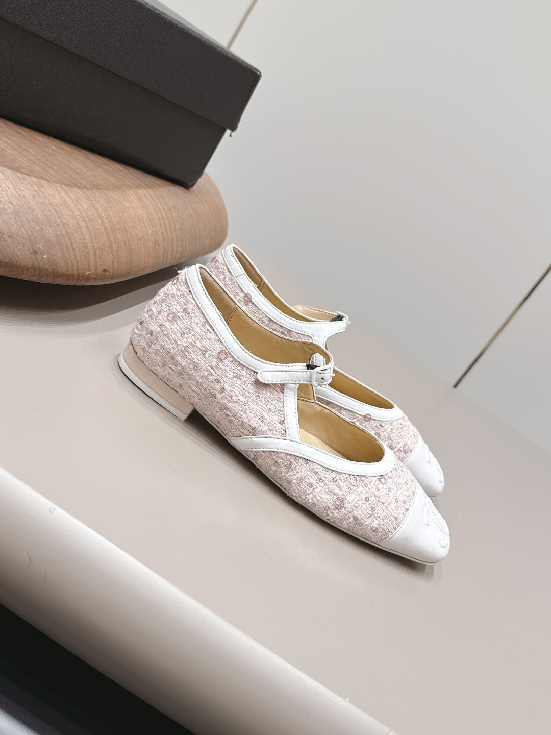 Chanel Classic Luxury Leather Shoe Loafer Ref 3