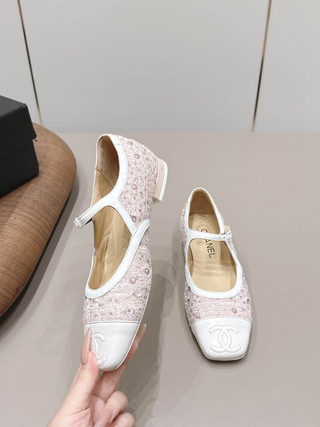 Chanel Classic Luxury Leather Shoe Loafer Ref 4
