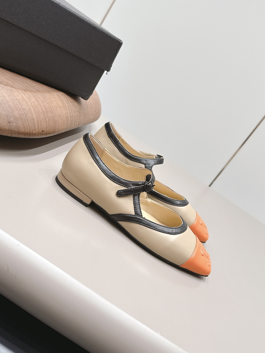 Chanel Classic Luxury Leather Shoe Loafer Ref.241839A8 3
