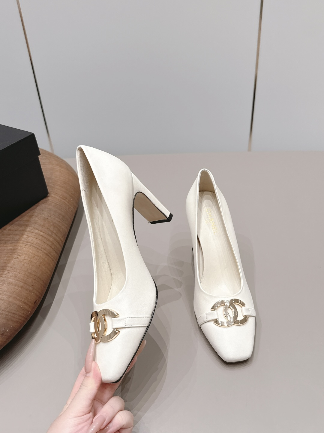 Chanel Classic Luxury Leather Shoe Loafer Ref.376716BC 4